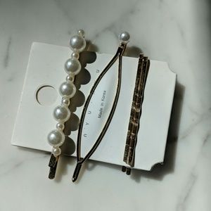 Set of 3 Pearl Barrettes Hair Clips